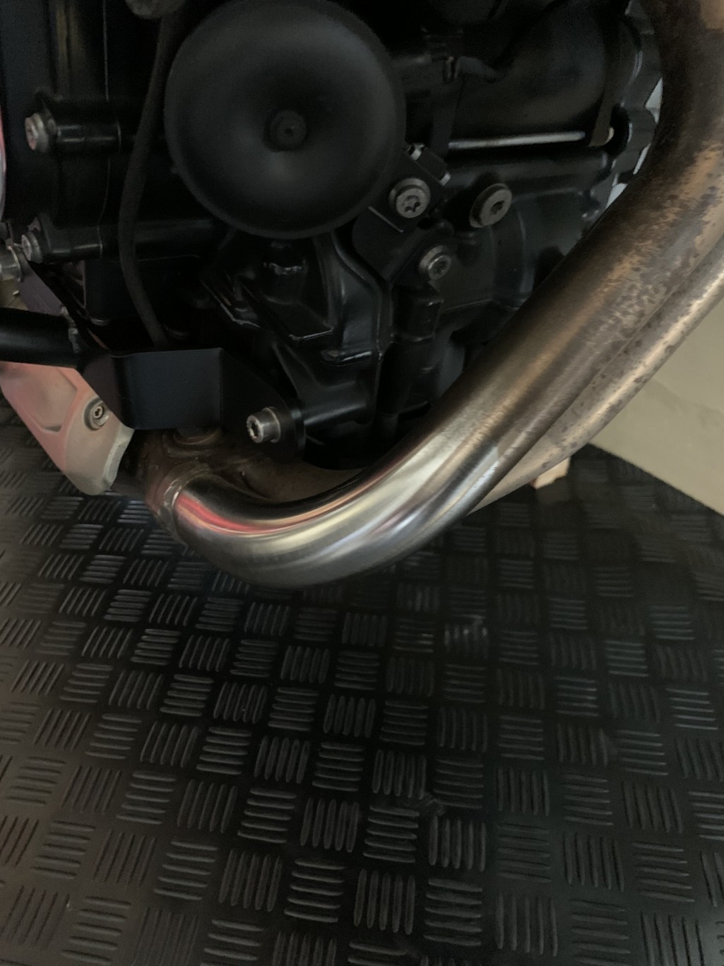 Clean Exhaust Downpipes Modifications, Accessories, and Appearance