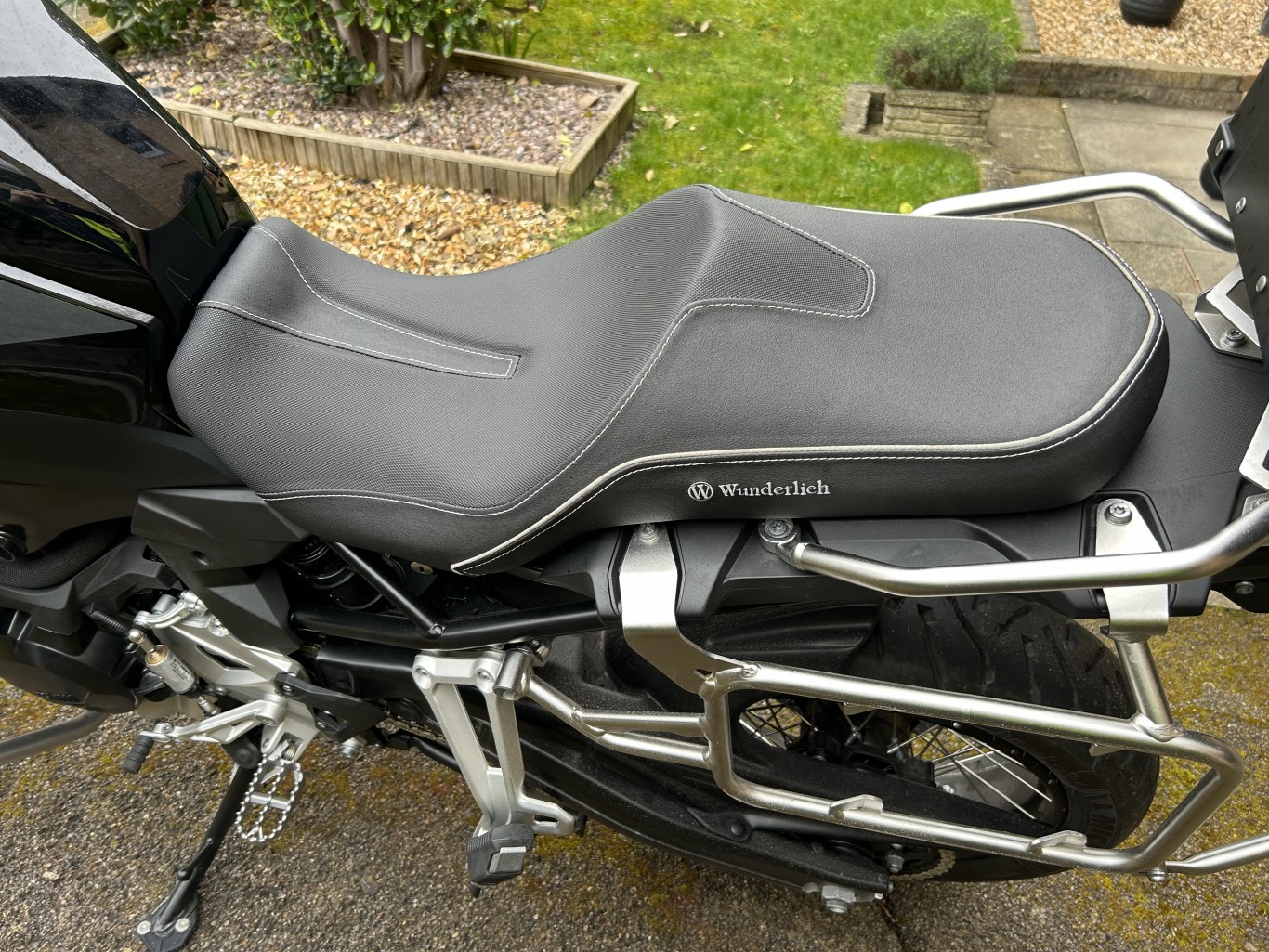 f850gs low seat
